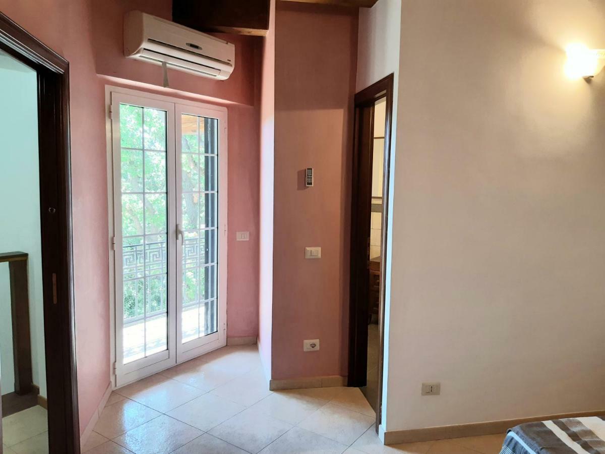 Dal Centurione Apartment Рим Екстериор снимка