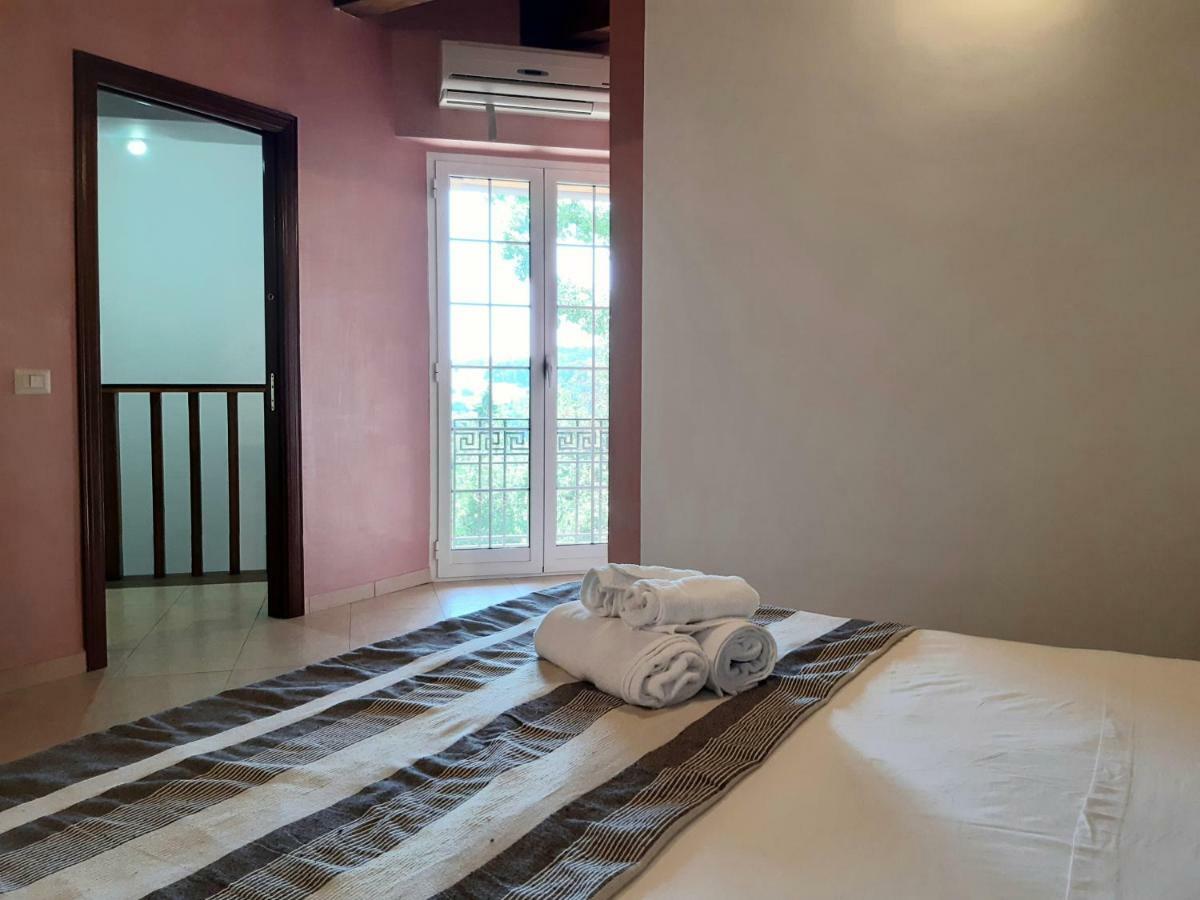 Dal Centurione Apartment Рим Екстериор снимка