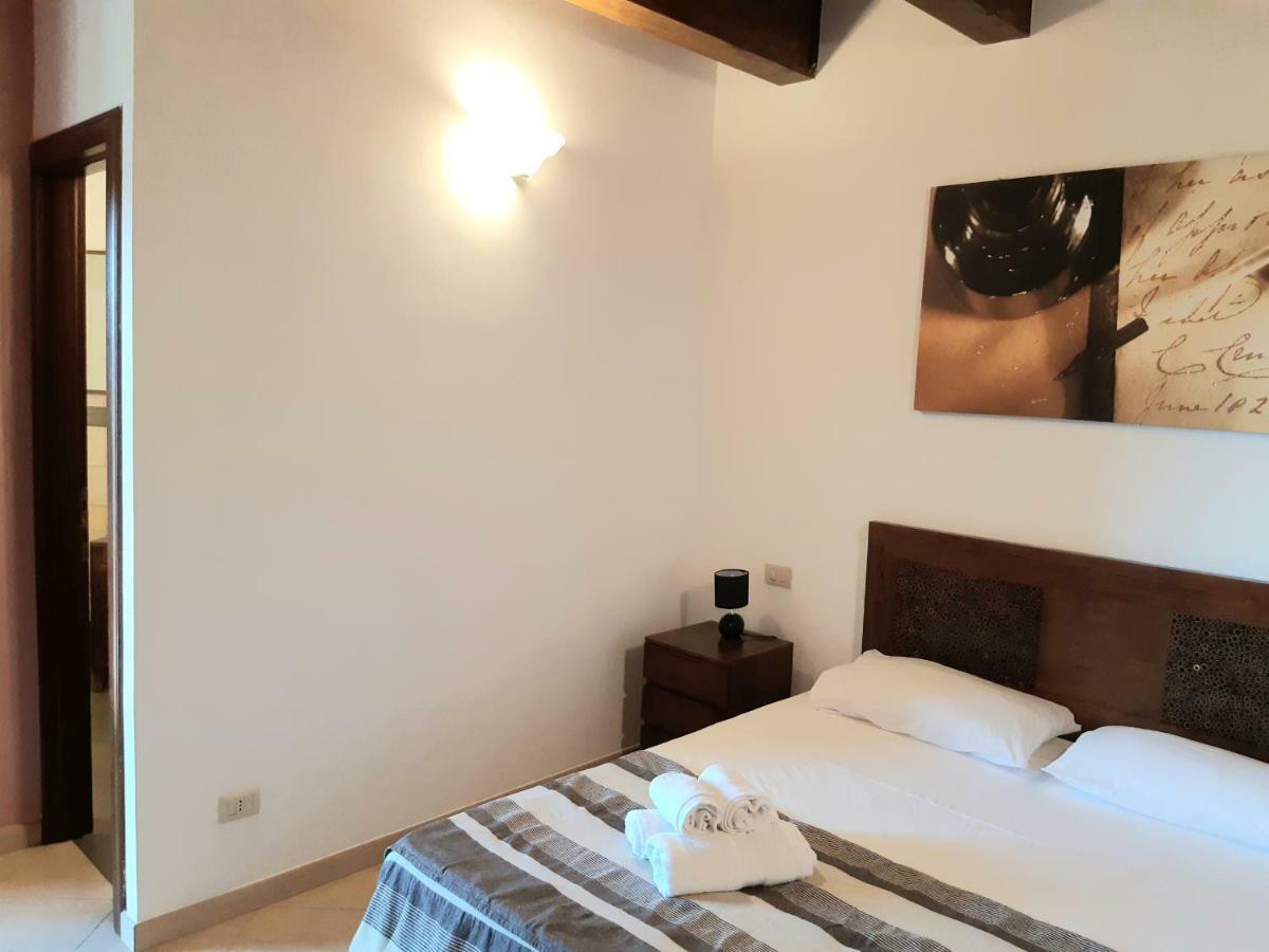 Dal Centurione Apartment Рим Екстериор снимка