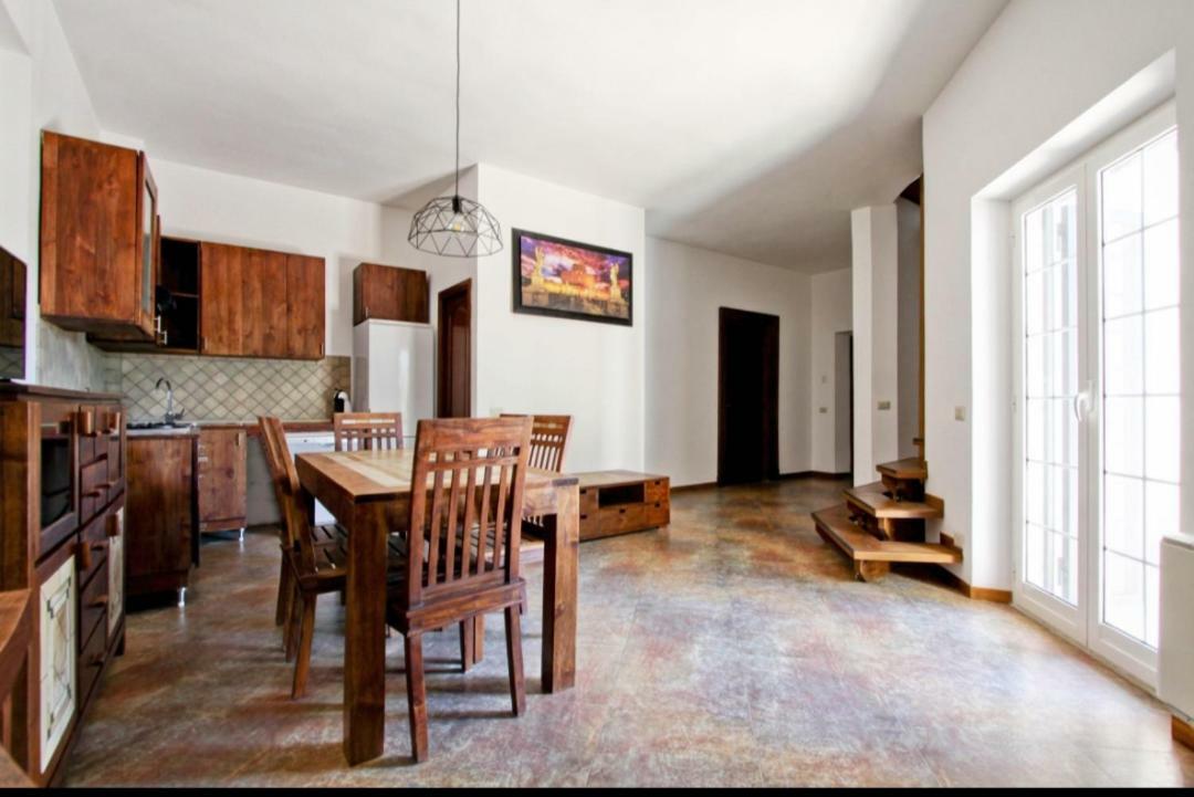 Dal Centurione Apartment Рим Екстериор снимка